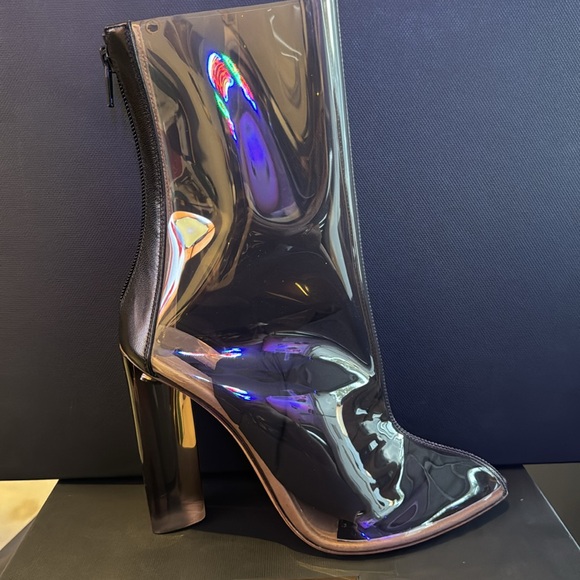 Yeezy Season 3 Smoke PVC ankle boot. - Picture 5 of 5